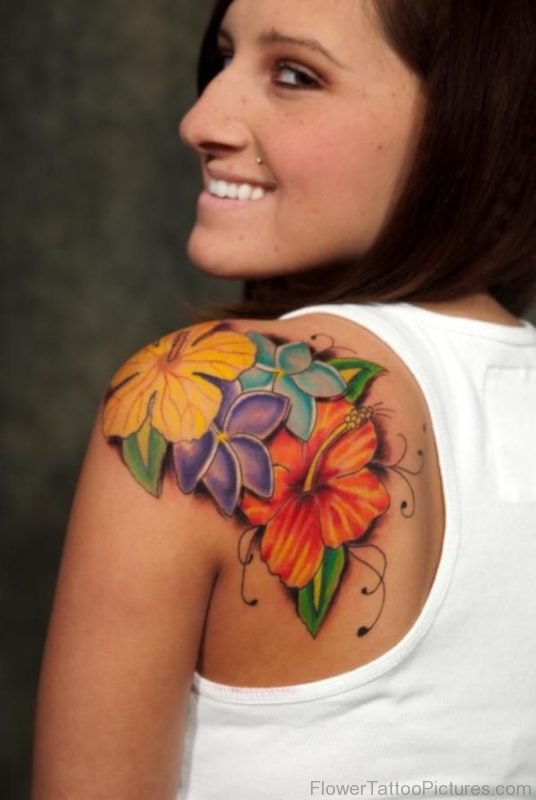 Beautiful Shoulder Flowers Tattoo