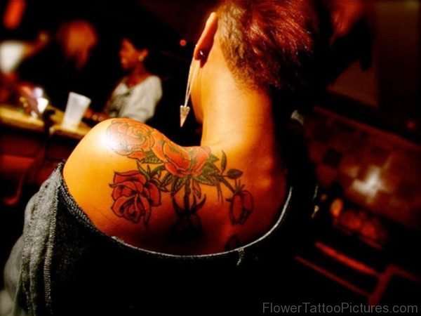 Wonderful Roses Tattoo On Shoulder Back