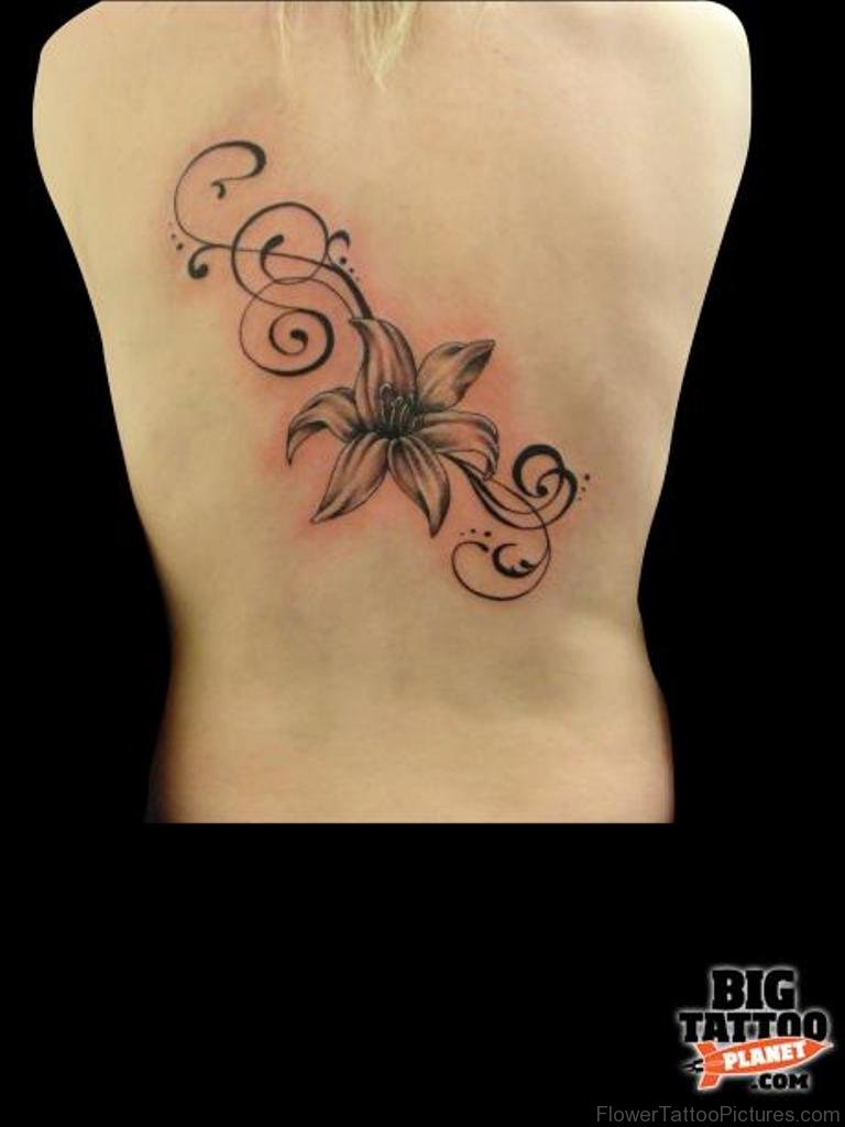 80 Brilliant Lily Flower Tattoos On Shoulder.